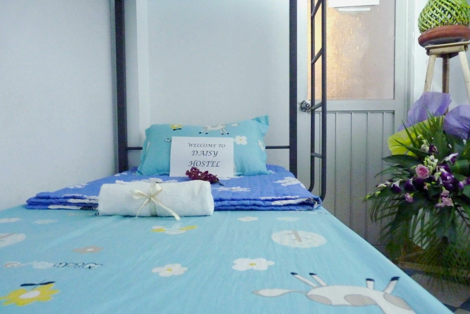Daisy Hostel Ханой Екстериор снимка