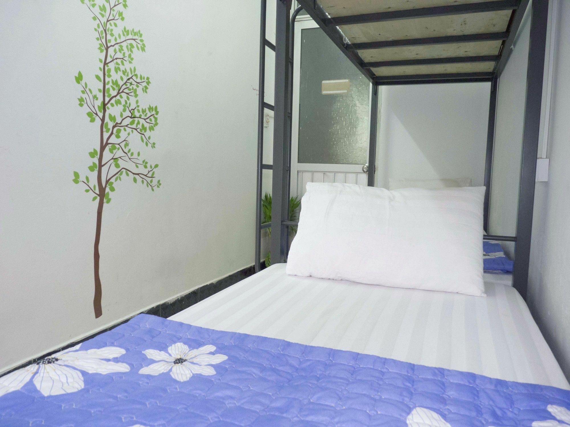 Daisy Hostel Ханой Екстериор снимка